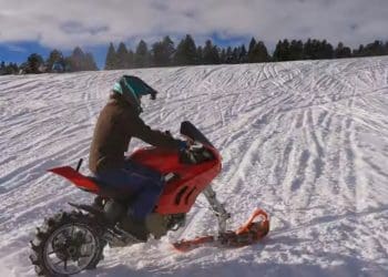 Vídeo: A Ducati Panigale que está feita para a neve