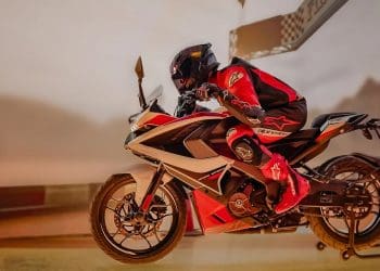 Nova Bajaj Pulsar RS 200 já chegou