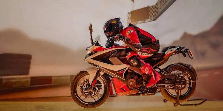 Nova Bajaj Pulsar RS 200 já chegou