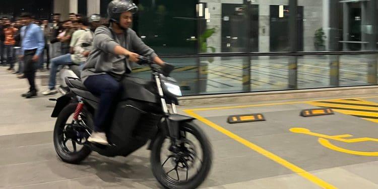 Ola Electric já começou a produzir a nova Roadster X