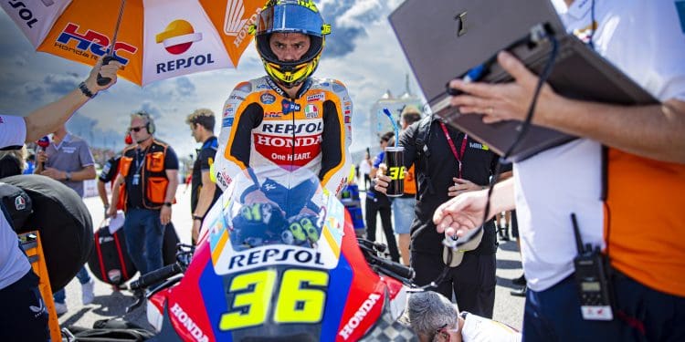 ‘O Márquez mostrou tudo na Honda, e eu até ao momento nada; Se saísse, iria sentir que estes dois anos foram para nada’ – Joan Mir