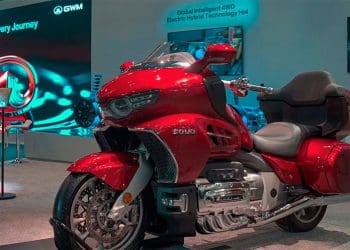 Souo S2000: a primeira GT chinesa de 8 cilindros estreia nos EUA para desafiar a Honda Gold Wing