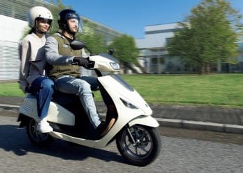 Suzuki estreia-se nas scooters elétricas com a e-Address