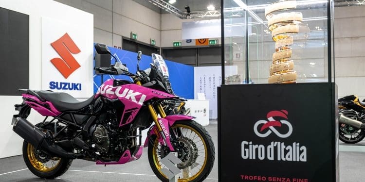 Suzuki firma parceria e V-Strom 800DE será moto oficial do Giro d’Itália em ciclismo
