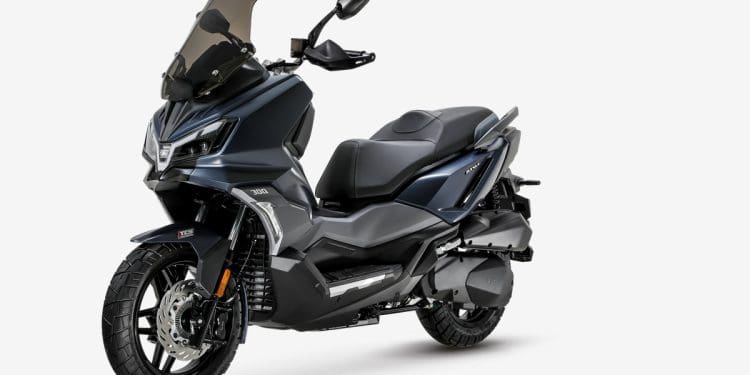 SYM ADX 300: A scooter aventureira que chega para revolucionar o mercado