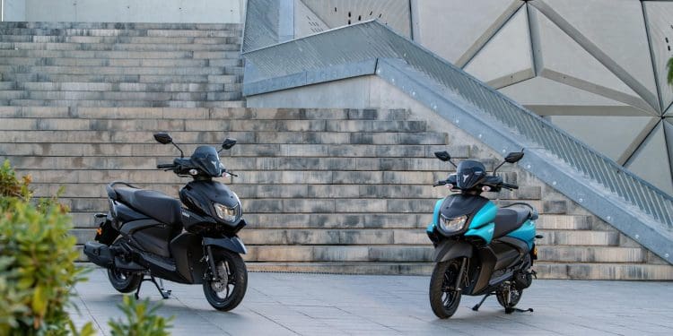 Vídeo: Yamaha RayZR, mais conectada e eficiente