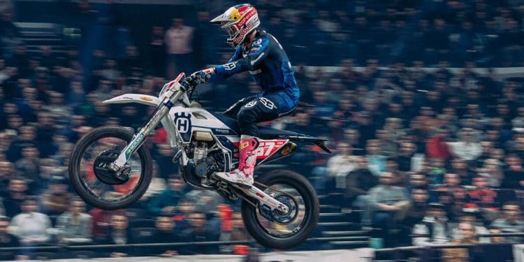Nova vitória de Billy Bolt no Mundial de SuperEnduro em Budapeste; Diogo Vieira em sétimo