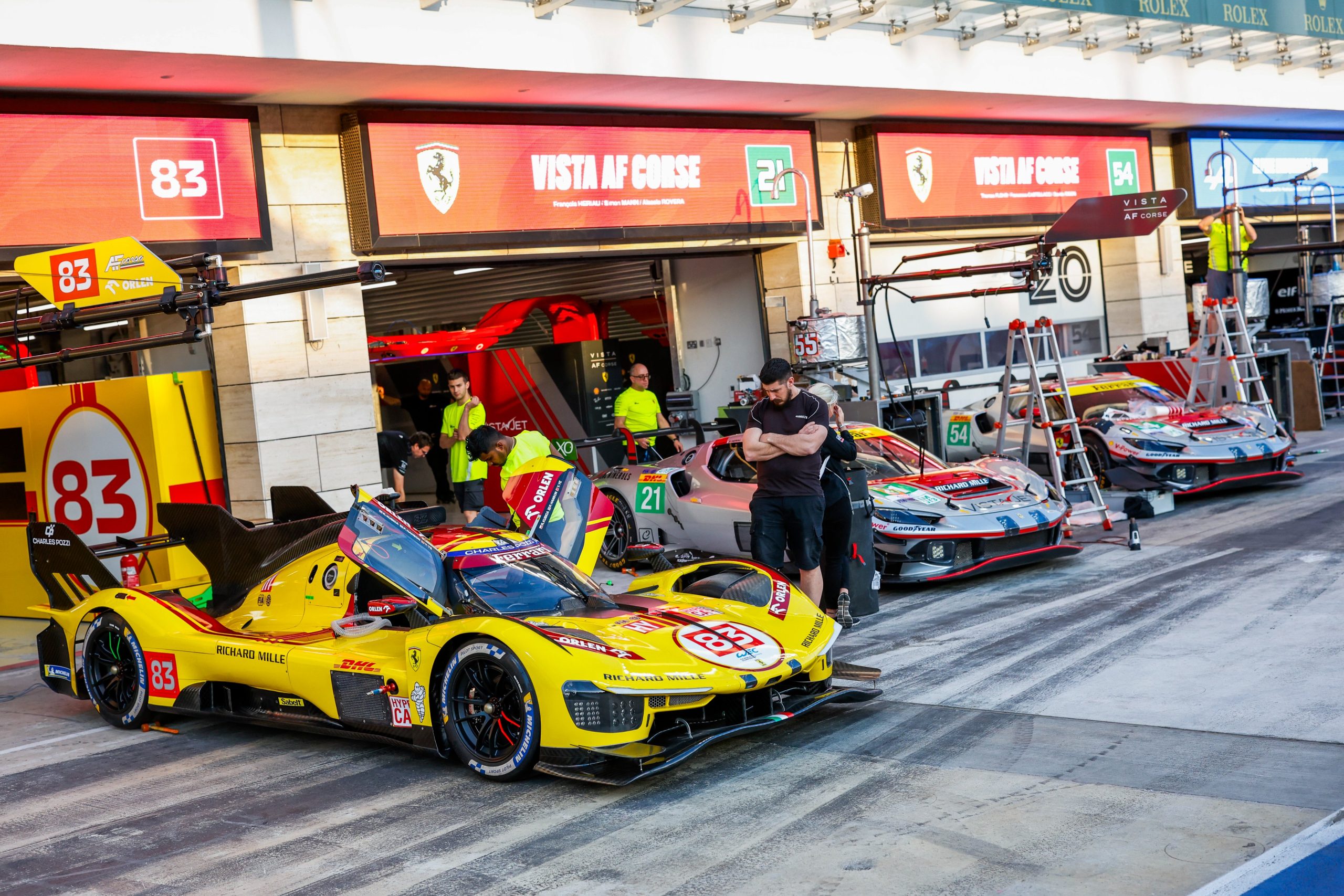 Kubica Dominates in First FIA World Endurance Championship Pre-Season Testing Session at Qatar