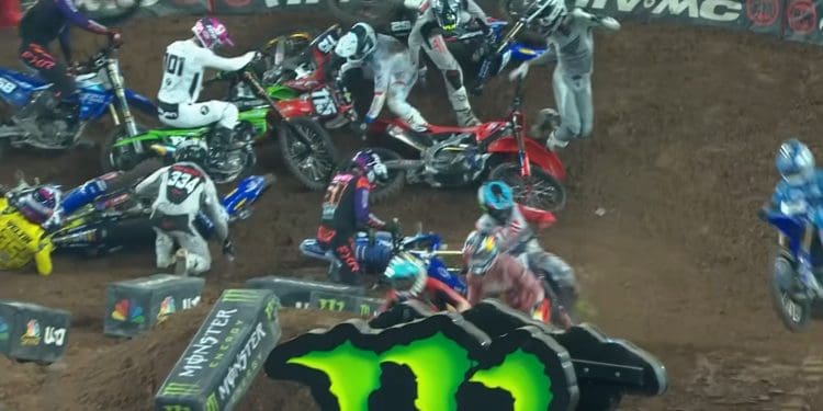 Vídeo: Os melhores momentos do AMA 250 em Glendale