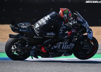 Marco Bezzecchi precisa de mais tempo: ‘A moto reage diferente com o pneu novo, fica mais nervosa e faço sempre pequenos erros’