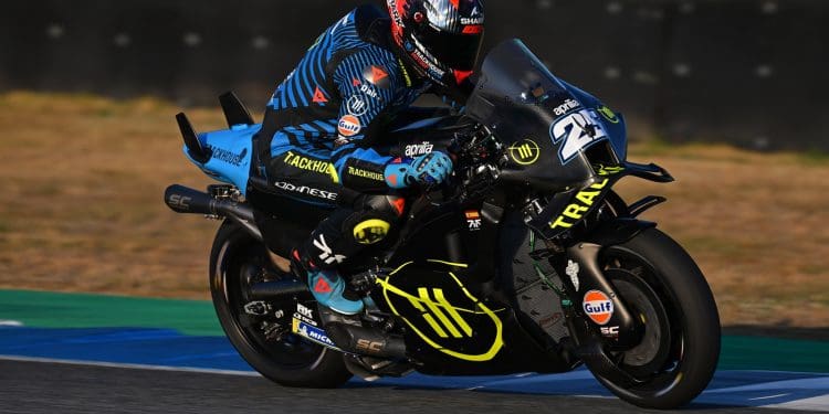 Raúl Fernández teve de fazer ‘pré-temporada de cinco dias’ em ‘apenas dois’: ‘Não atacámos tempos, o importante é o ritmo de corrida’