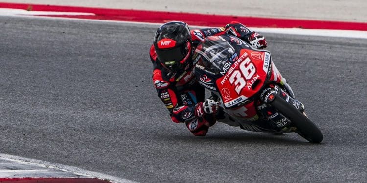 Ángel Piqueras esmagou rivais no dia 1 dos testes de Moto3 em Jerez