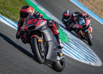 Manuel González termina primeiro treino livre do ano no Moto2 na frente