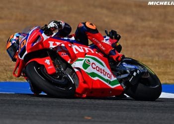 Carenagem da Honda a tocar no chão em determinantes momentos ‘muito bem calculada’, considera Luca Marini