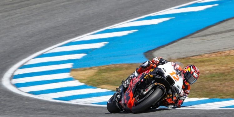 ‘A KTM não tem um ponto fraco específico; perde frações de segundo em todo o lado’ – Hervé Poncharal