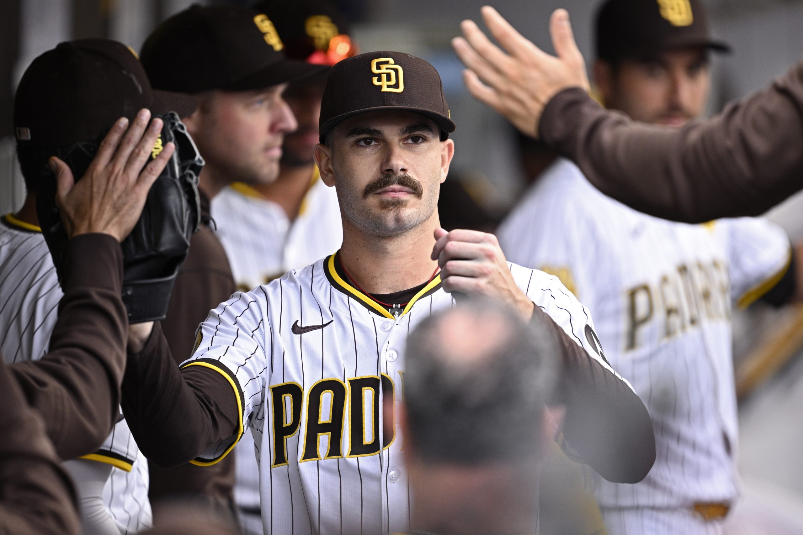 Amid payroll shedding, Padres set eyes on profitable swap of Dylan Cease  for Gold Glove outfielder, pitcher - Motociclismo