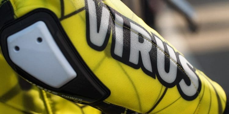 Virus Power leva inovador fato de competição amigo dos animais no WSBK