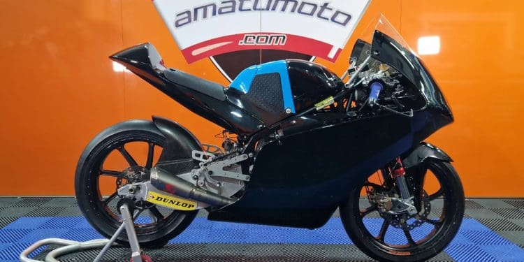 Uma oportunidade rara de ter uma KTM de Moto3 em casa