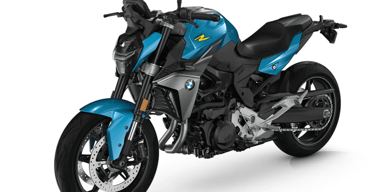 BMW F 900 R e F 900 XR: Novas versões chegam ao mercado com motor melhorado e tecnologia avançada