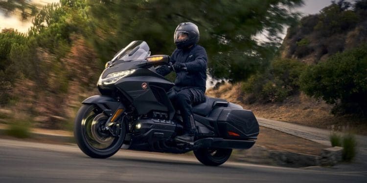 Honda Gold Wing 2025: O equilíbrio perfeito entre luxo e desempenho, em vídeo
