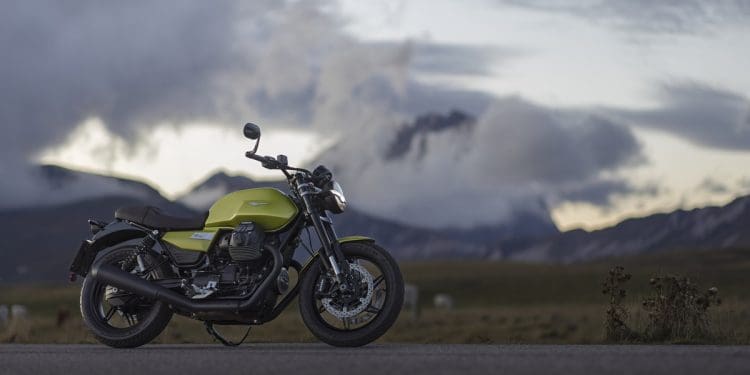 Moto Guzzi renova a gama V7: O ícone mais moderno e desportivo do que nunca