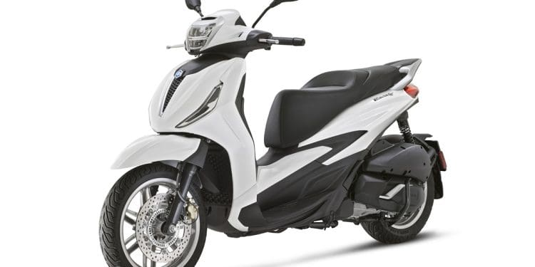 Nova Piaggio Beverly 310, a scooter GT, chega ao mercado com mais potência que nunca