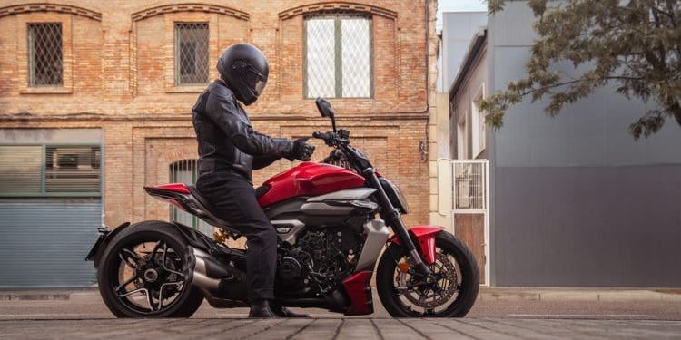 Nova Ducati XDiavel V4 já está a ser produzida e chega em maio