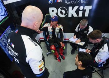 Terá a BMW dado um passo em frente? Shaun Mir vê testes do WSBK em Portimão como ‘importantes para consolidar a pré-época’