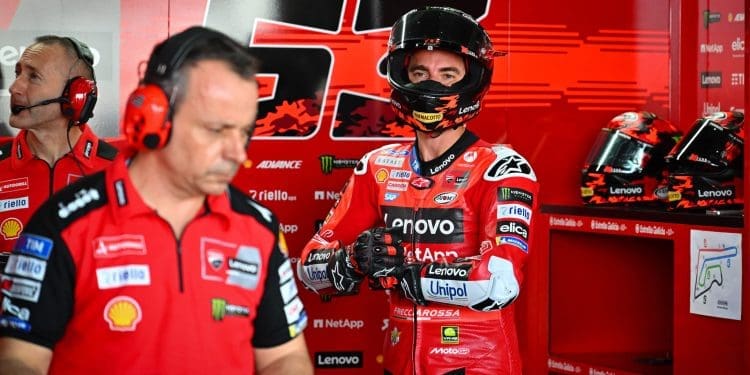 Pecco Bagnaia teve trabalho «extra» e fez análise profunda nos aspetos a melhorar: ‘Estou a perder tempo na entrada em curva’