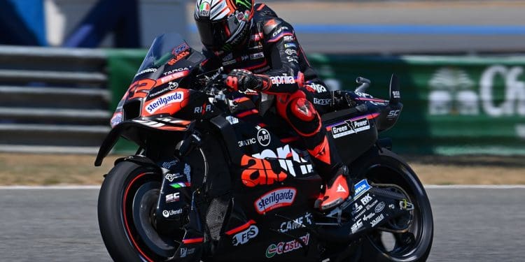 Problemas para a Aprilia: Lorenzo Savadori lesionou-se na Argentina