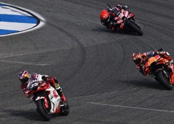 Feliz pela estreia no MotoGP, Somkiat Chantra tentou «abanar» Quartararo e Viñales: ‘Foi uma experiência e dia bom para mim’