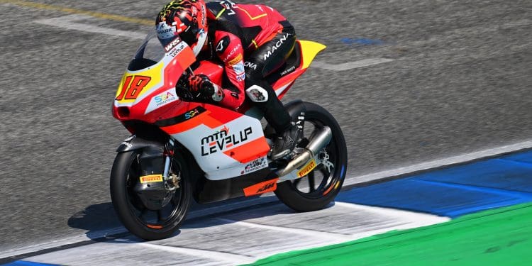 Matteo Bertelle com «ataque» cirúrgico faz melhor tempo do FP2 no Moto3 em Austin