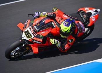 Álvaro Bautista vai correr em Portugal de forma «livre»: ‘É uma pista difícil; Importante é divertirmo-nos, sem pressão sobre o resultado’