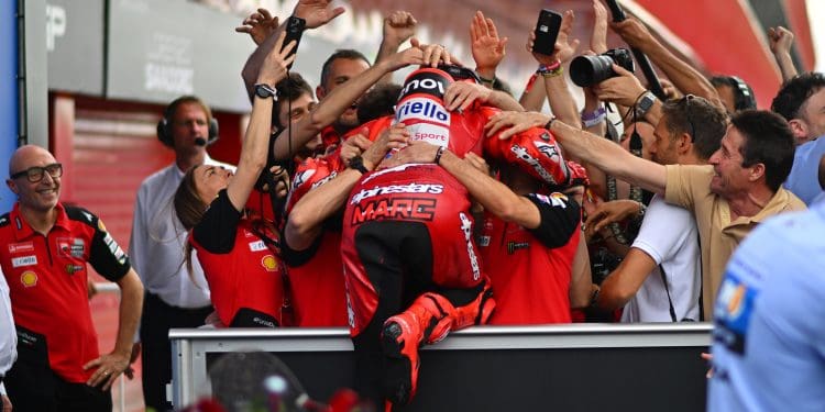 É só elogios a Marc Márquez: ‘Foi mais um fim de semana perfeito na Argentina e não há muito para dizer, os resultados falam por si’
