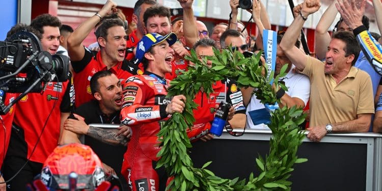 Marc Márquez destaca-se no topo do Mundial de MotoGP após duas rondas