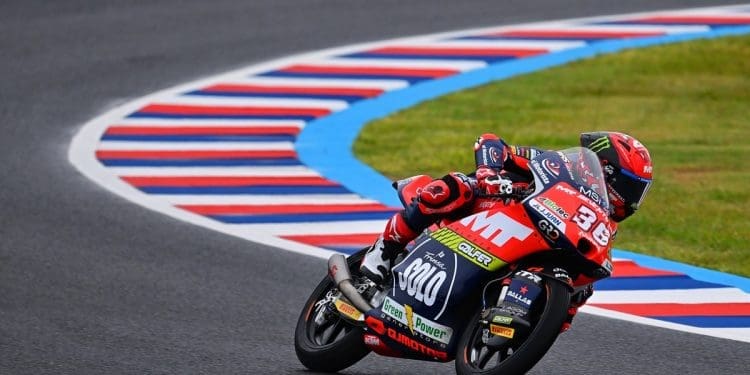 Ángel Piqueras bateu José Antonio Rueda por 0,8s no FP1 do Moto3 em Austin