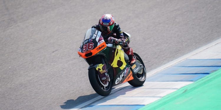 Jake Dixon dominou o FP2 de Moto2 ao liderar desde o início