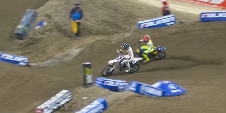 O melhor do Showdown da zona Este e Oeste do AMA 250 em Indianapolis