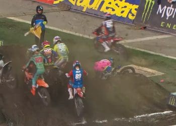 Vídeo: Os melhores momentos do AMA Supercross 250 em Daytona