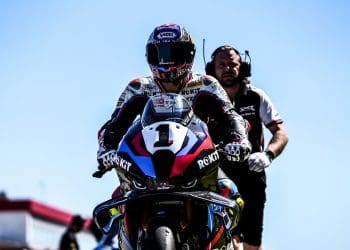 Toprak Razgatlioglu vezes três: Nova vitória em fim de semana quase perfeito