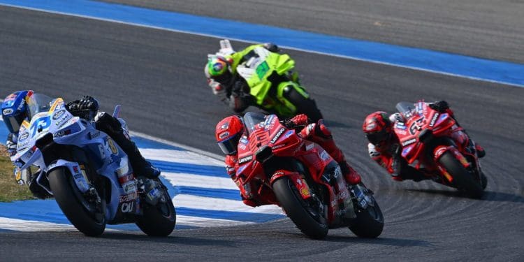 Marc Márquez tomou «o trono» de Bagnaia: ‘Agora o Pecco vira-se para qualquer lado e é batido por todos os sítios’, diz Rúben Xaus