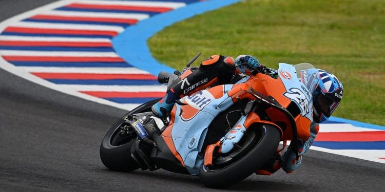 Raúl Fernández admite que se perdeu um pouco com a RS-GP: ‘Peguei nesta moto e não me sentia bem, talvez tenha havido um erro’