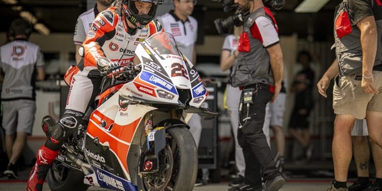 Alex Lowes ‘entusiasmado para testar a bimota KB998 Rimini’ em Portugal: ‘Portimão apresenta um desafio diferente’