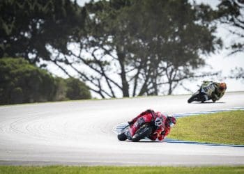 Nova Ducati Panigale V4 R estreia-se em pista este mês
