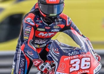 Ángel Piqueras ganhou em corrida louca do Moto3 na Argentina