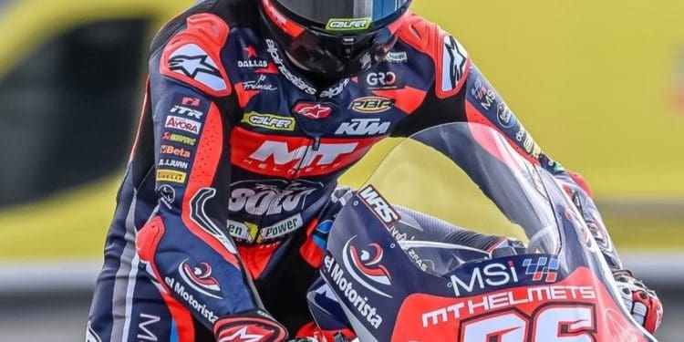 Ángel Piqueras ganhou em corrida louca do Moto3 na Argentina