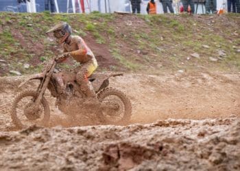Vídeo: Os melhores momentos do MXGP e MX2 em Cózar