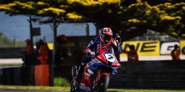 Iker Lecuona acelera recuperação e sonha com regresso ao WSBK em Portimão