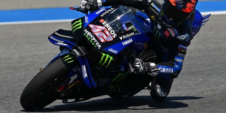 ‘Estamos muito motivados para fazer o que for necessário para melhorar’ – Álex Rins