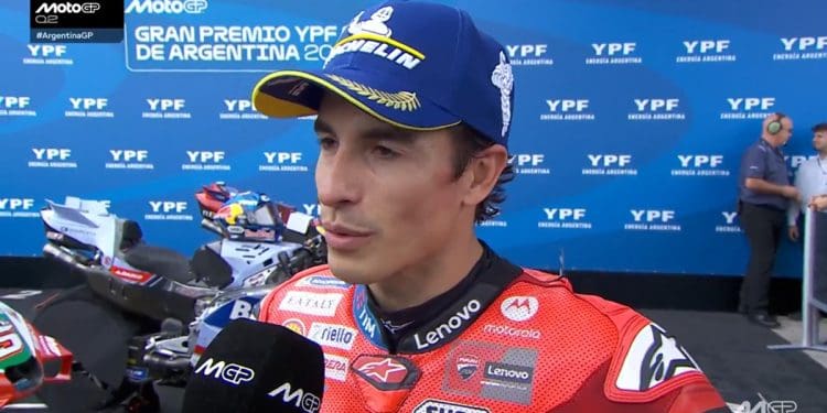 ‘Com o segundo pneu, só ataquei sozinho e fui capaz de pilotar melhor’ – Marc Márquez